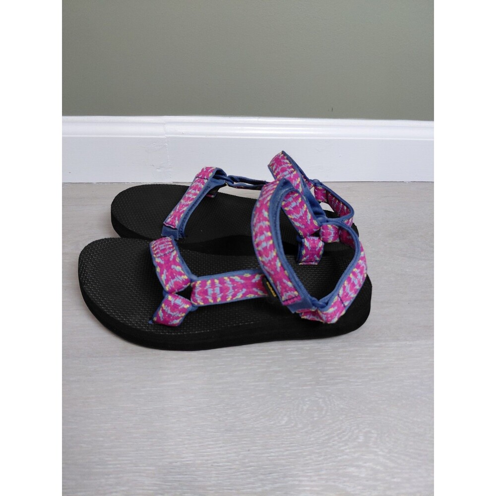 TEVA Triton Raspberry Sorbet Midform Universal Strappy Women Sandal 9
